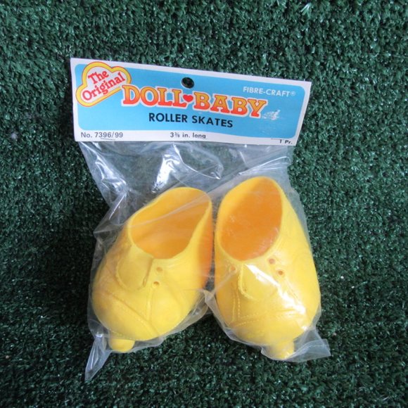 Toys New Vintage Fibrecraft Baby Doll Yellow Roller Skates Cabbage